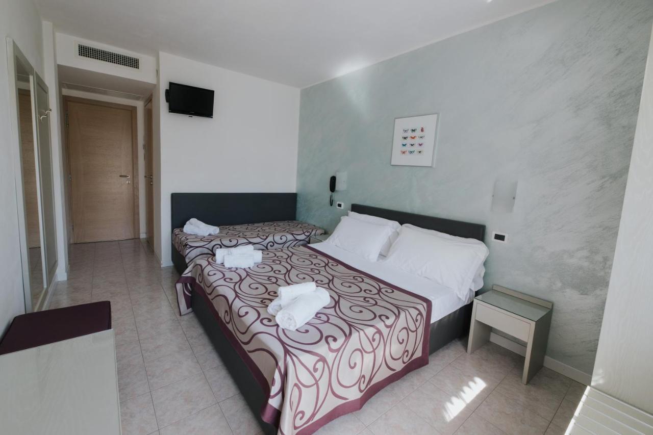 ליגננו סביאדורו Hotel Gloria מראה חיצוני תמונה
