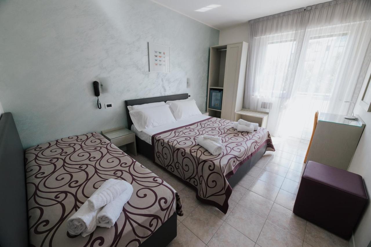 ליגננו סביאדורו Hotel Gloria מראה חיצוני תמונה