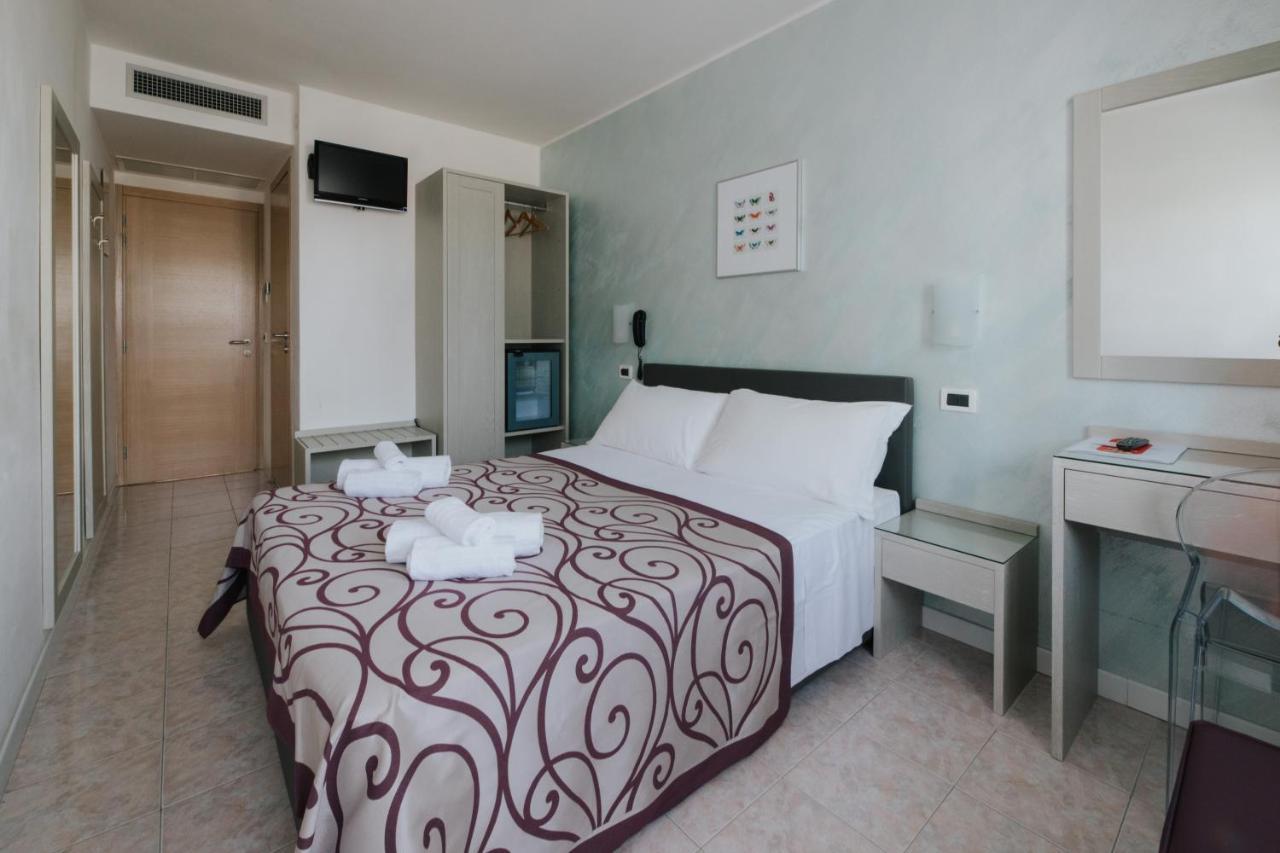 ליגננו סביאדורו Hotel Gloria מראה חיצוני תמונה