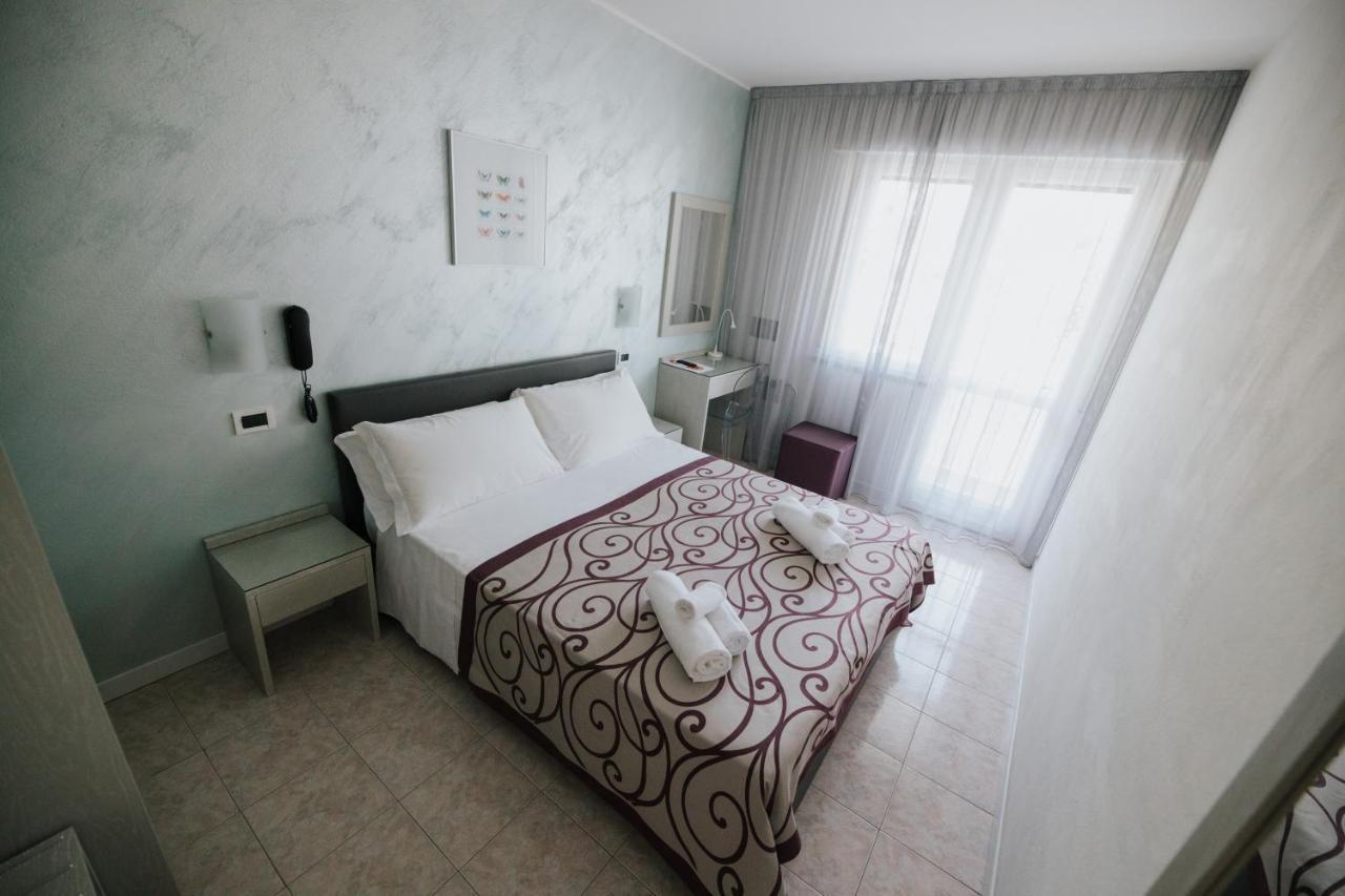 ליגננו סביאדורו Hotel Gloria מראה חיצוני תמונה