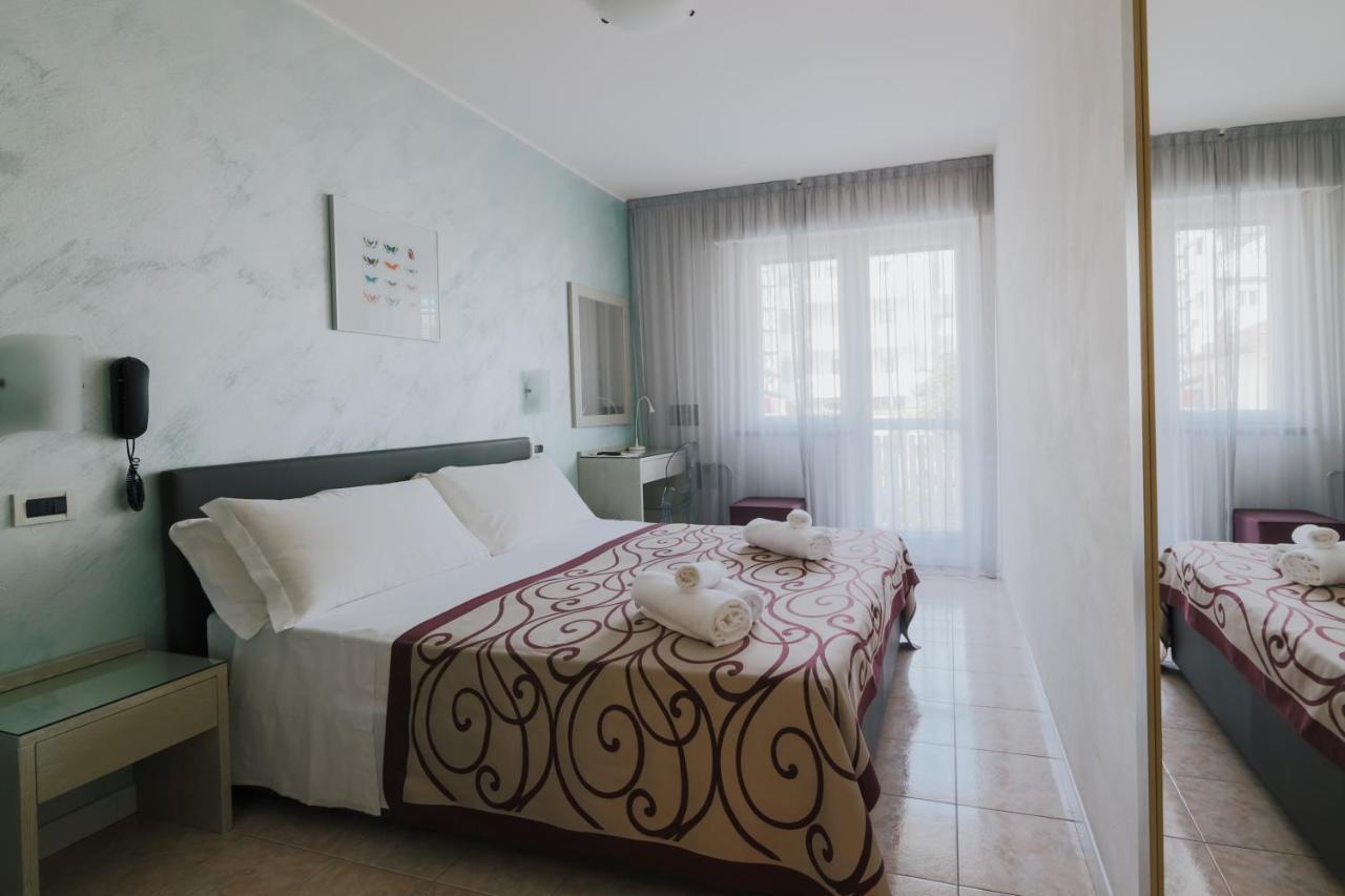 ליגננו סביאדורו Hotel Gloria מראה חיצוני תמונה