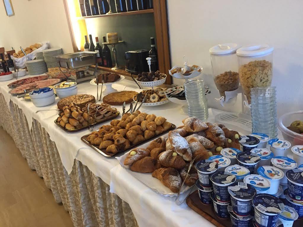 ליגננו סביאדורו Hotel Gloria מראה חיצוני תמונה
