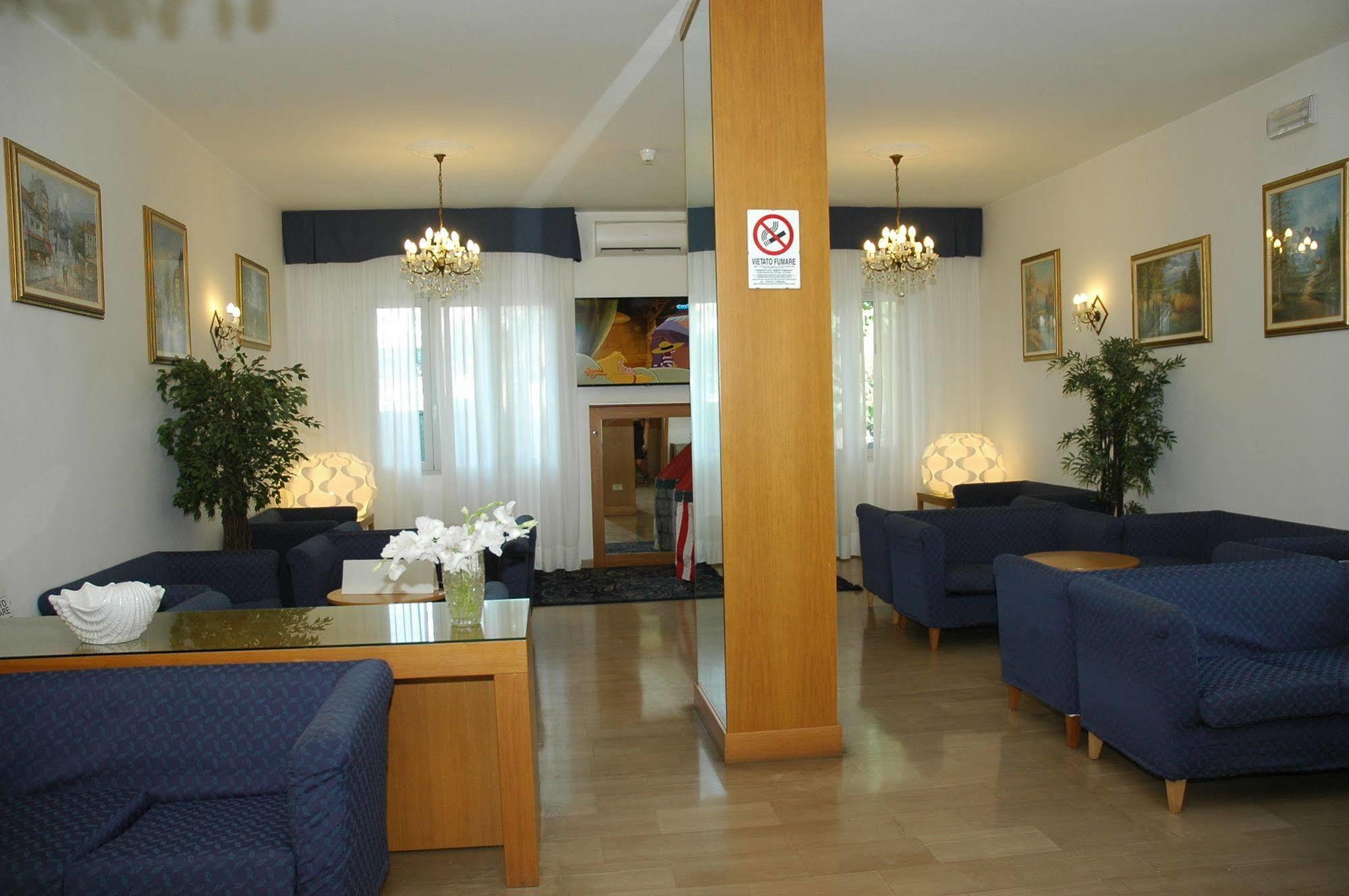 ליגננו סביאדורו Hotel Gloria מראה חיצוני תמונה