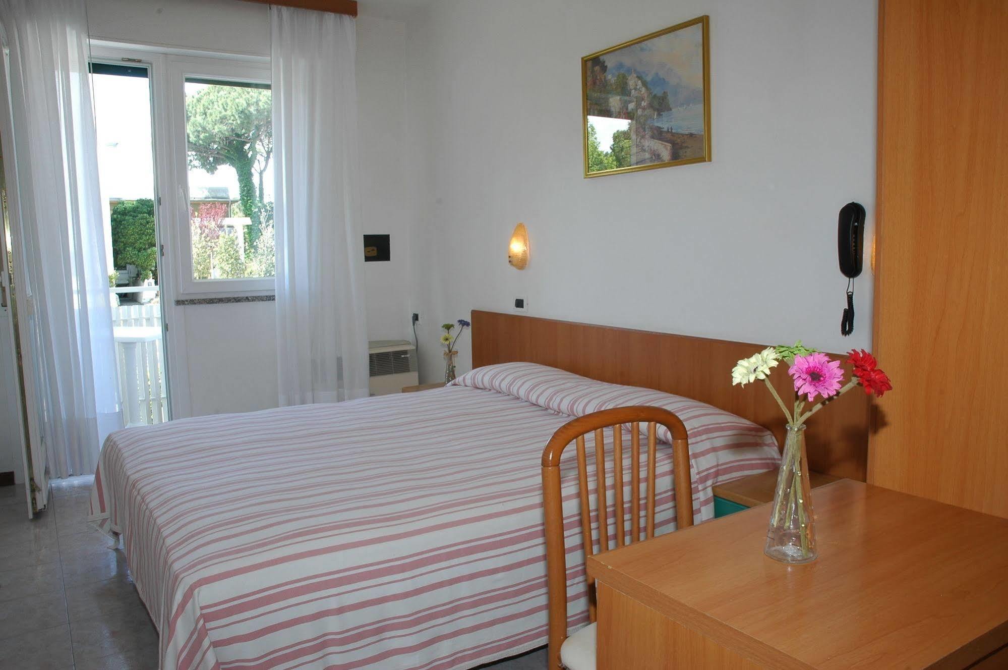ליגננו סביאדורו Hotel Gloria מראה חיצוני תמונה